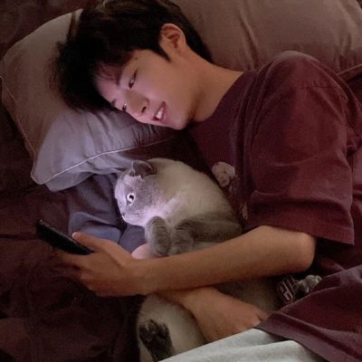 2025头像男干净帅气