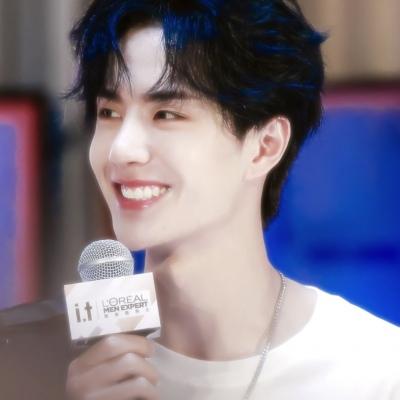 2025好看的男生头像
