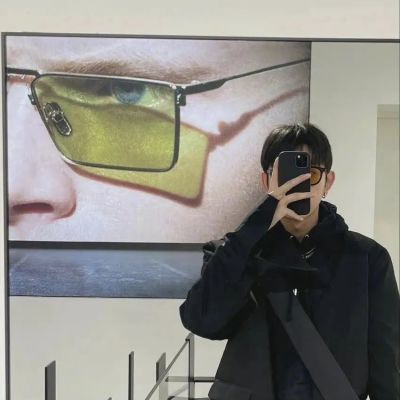 2025头像男干净帅气