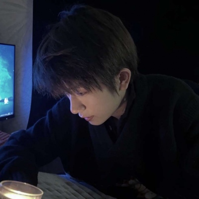 微信丧系真人高清男生头像