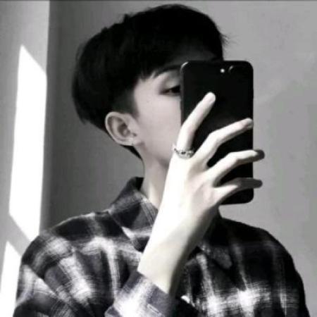 手机控头像男