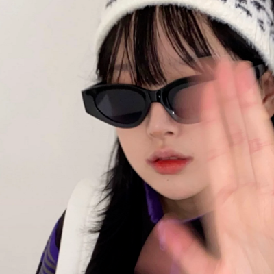 2025新款超酷个性高清微信女生头像