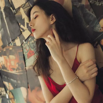 2025最潮最火女生头像，意境又唯美的女生真的好看