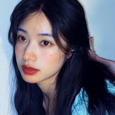 2025又纯又欲的女生头像真人