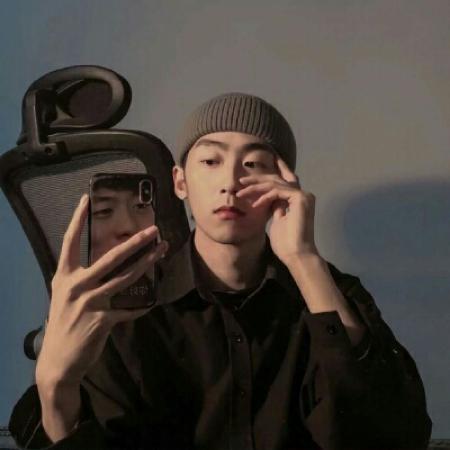手机控头像男生高冷帅气图片