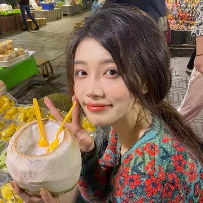 2025好看御姐风头像女真人