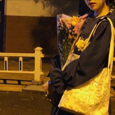 2025好看御姐风头像女真人
