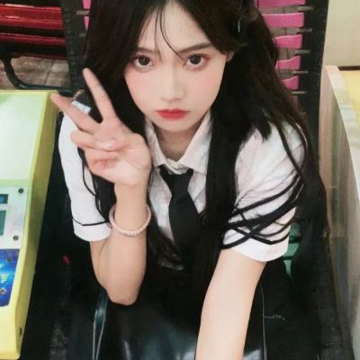 2025新款超酷个性高清微信女生头像