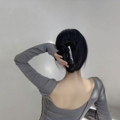2025女生背影真人高质感ins风头像图片