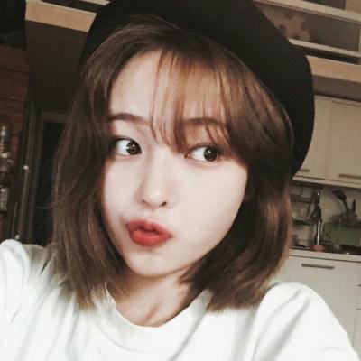 2025甜美气质头像女生头像清新淡雅美女