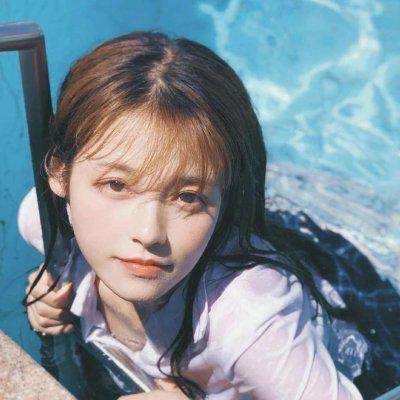 2025甜美气质头像女生头像清新淡雅美女