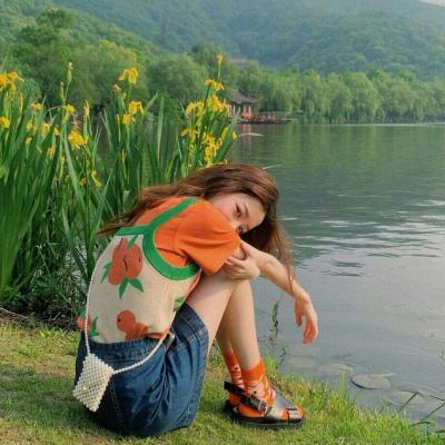 2025可爱橙色系女生头像真人，好看清新又显得暖暖的