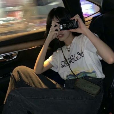 2025微丧女头像真人图片