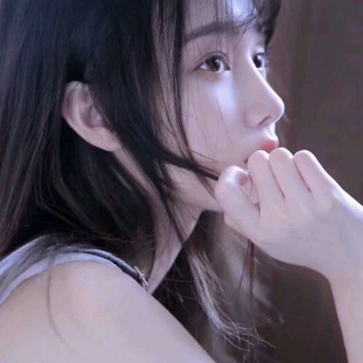 ins恩典女生头像