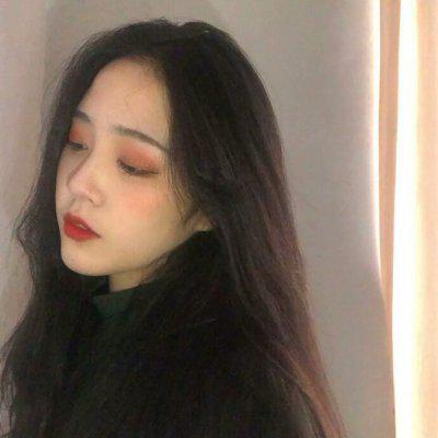 2025微信女生高冷伤感头像