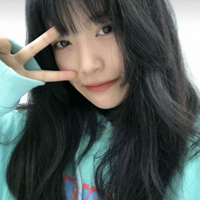 ins恩典女生头像