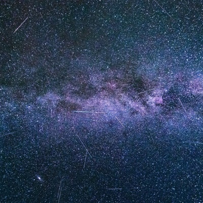 2025最火微信头像星空图片