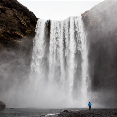 招财瀑布流水微信头像