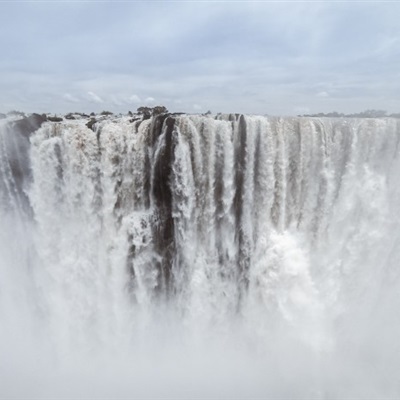招财瀑布流水微信头像