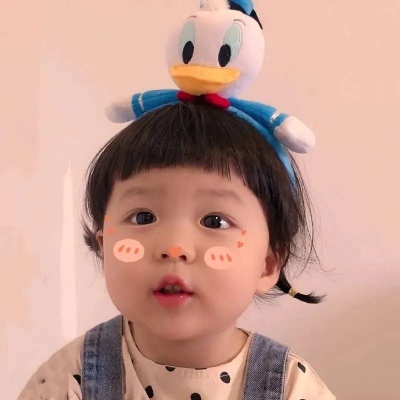 2025高清萌小孩情侣一对头像图片