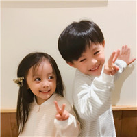 2025呆萌小孩情侣头像图片