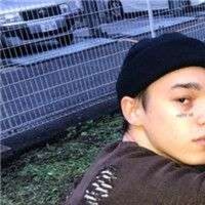 2025年欧美帅哥头像图片