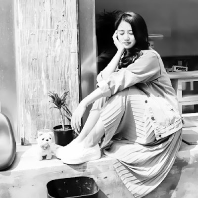美女头像唯美黑白女2025