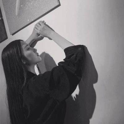 女生头像2025高颜值黑白图片