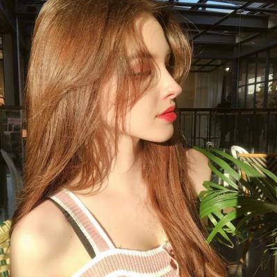 头像欧美女生2025最火图片