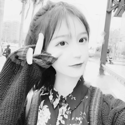 2025御姐黑白女头像高冷图片