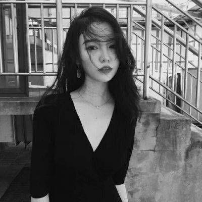 女生头像2025高颜值黑白图片