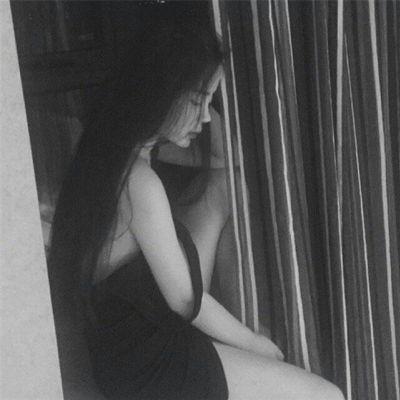女生头像2025高颜值黑白图片