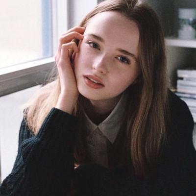 2025最潮最火欧美女生头像图片