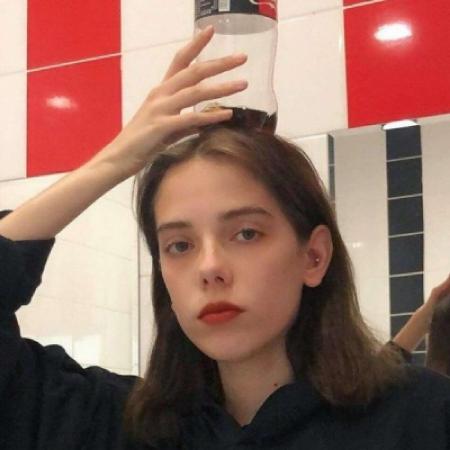 耐看的欧美女生头像图片