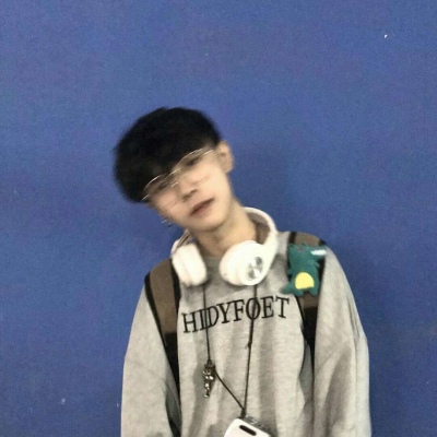 2025最火兄弟头像真人