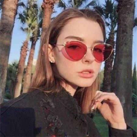 2025高清欧美女头像冷酷图片