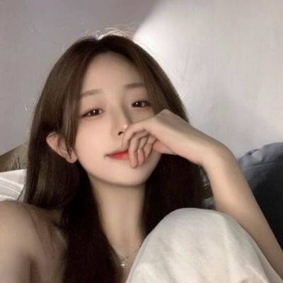 小众温柔女头真人气质高清图片