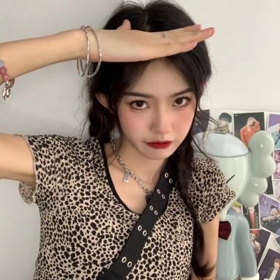 头像女生简单气质ins风干净图片