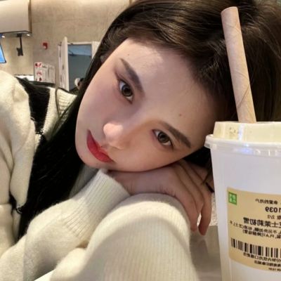 微信头像真实点的女生照片