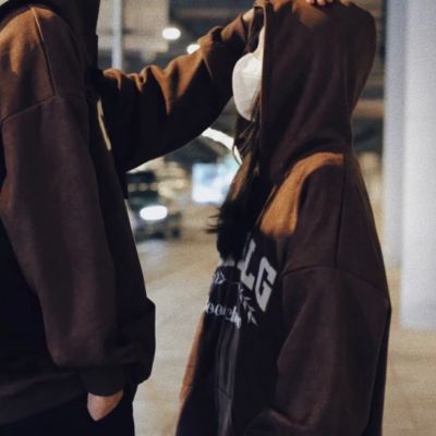 个性微信头像ins情侣一对两张图片