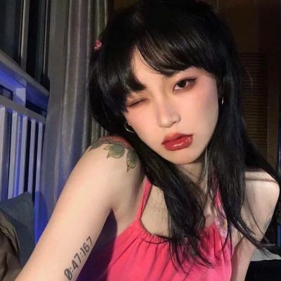 头像女生简单气质ins风干净图片