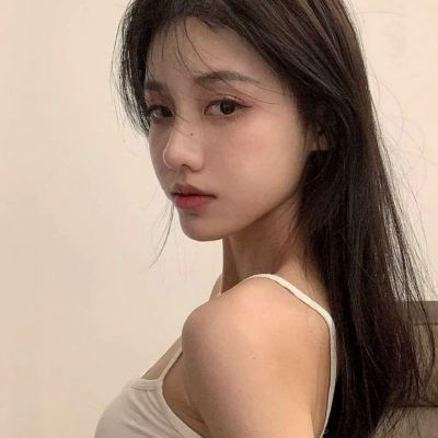 小众温柔女头真人气质高清图片