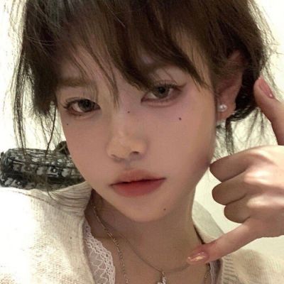 ins甜酷女生头像