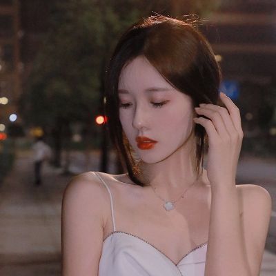 头像女生简单气质ins风干净图片