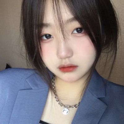 微信头像干净又漂亮的女生图片