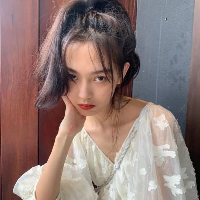 女头真人ins软妹可爱高清图片