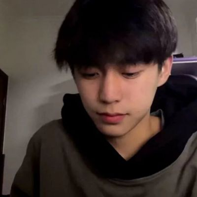 微信头像2025男生帅气图片