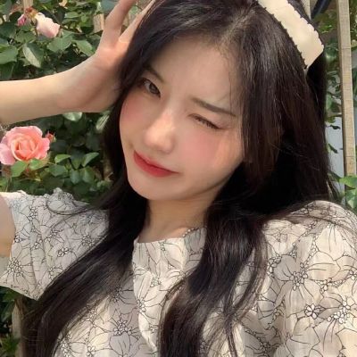头像女生简单气质ins风干净图片