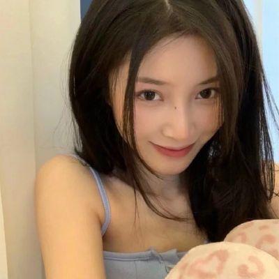 头像女生简单气质ins风干净图片