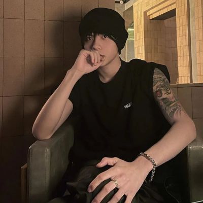头像男生高级小众超酷霸气真人图片